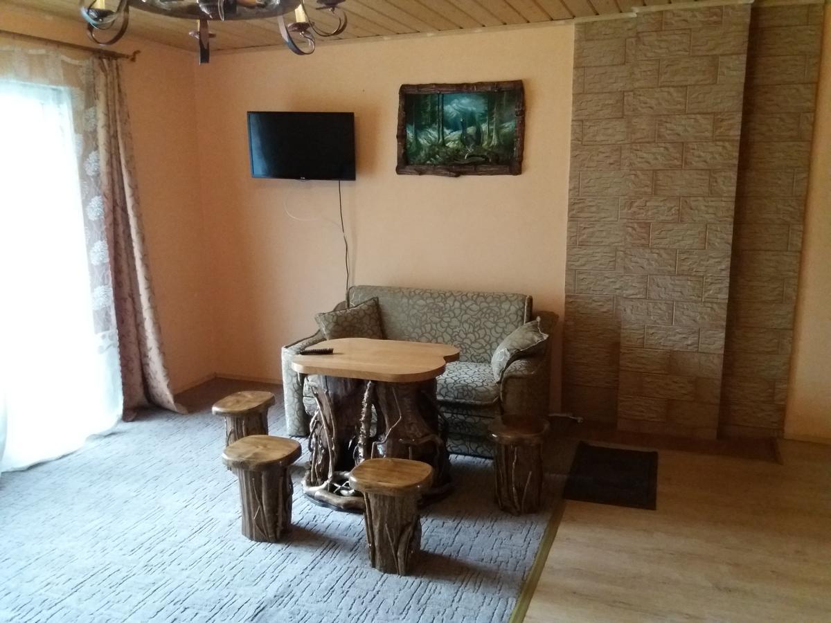 Cottage Rakhiv Exterior photo